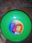 Zielone frisbee plastikowe
