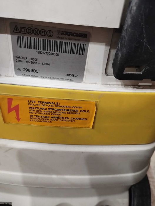 Odkurzacz przemysłowy KARCHER 2000 komplet