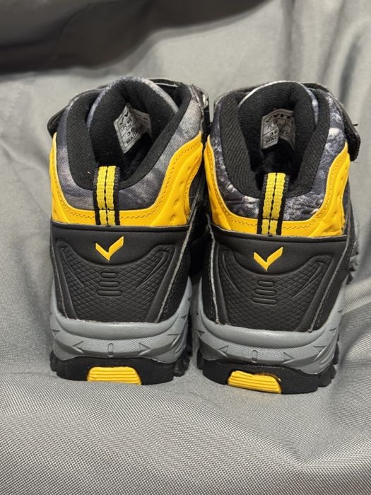 Зимние влагонепроницаемый ботинки