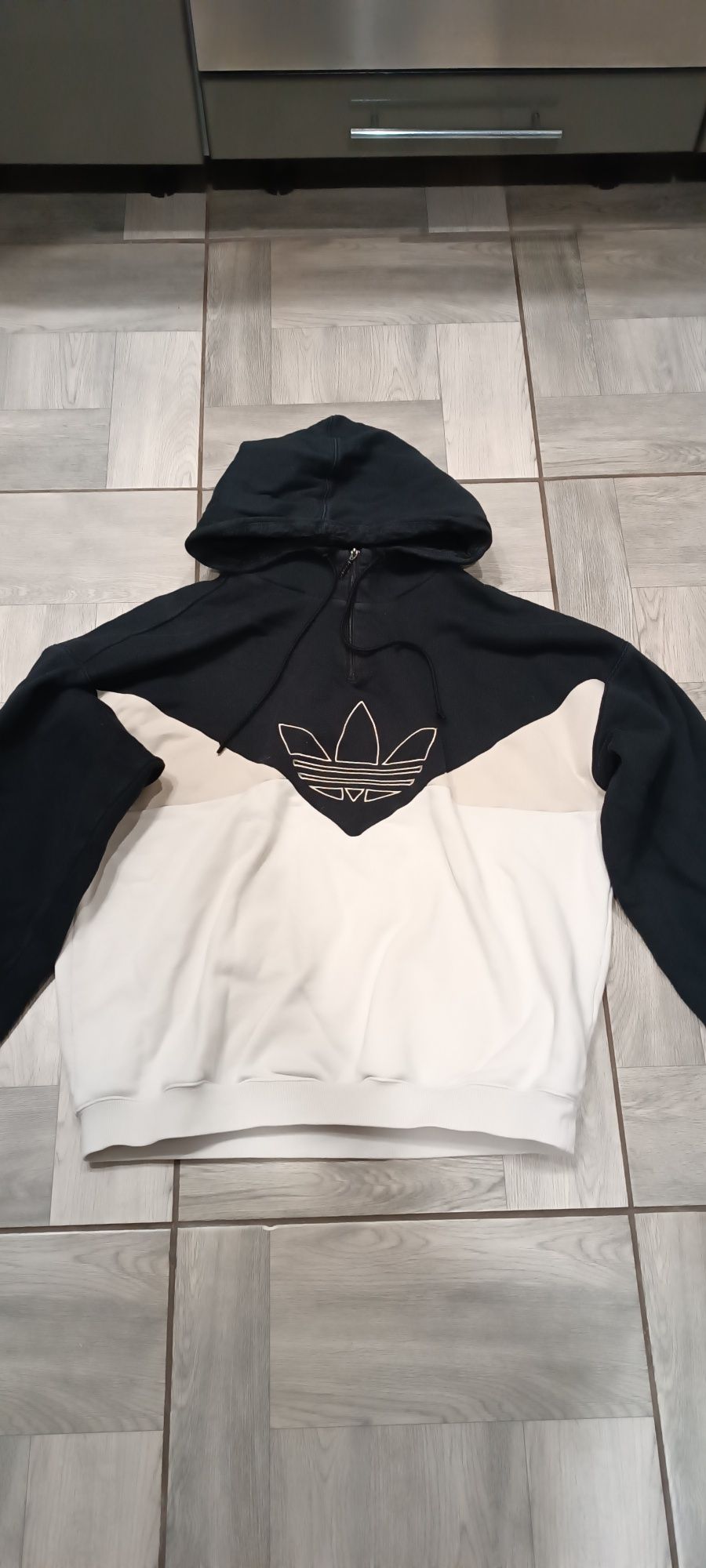 Кофта Adidas 400грн  Розмір M