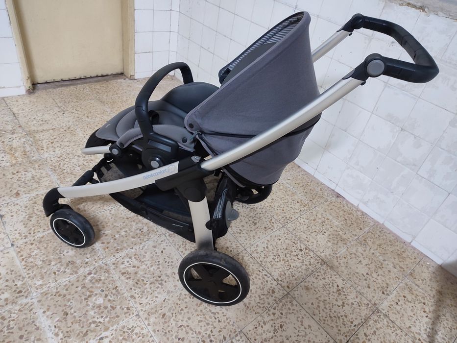 Carrinho bebé Confort