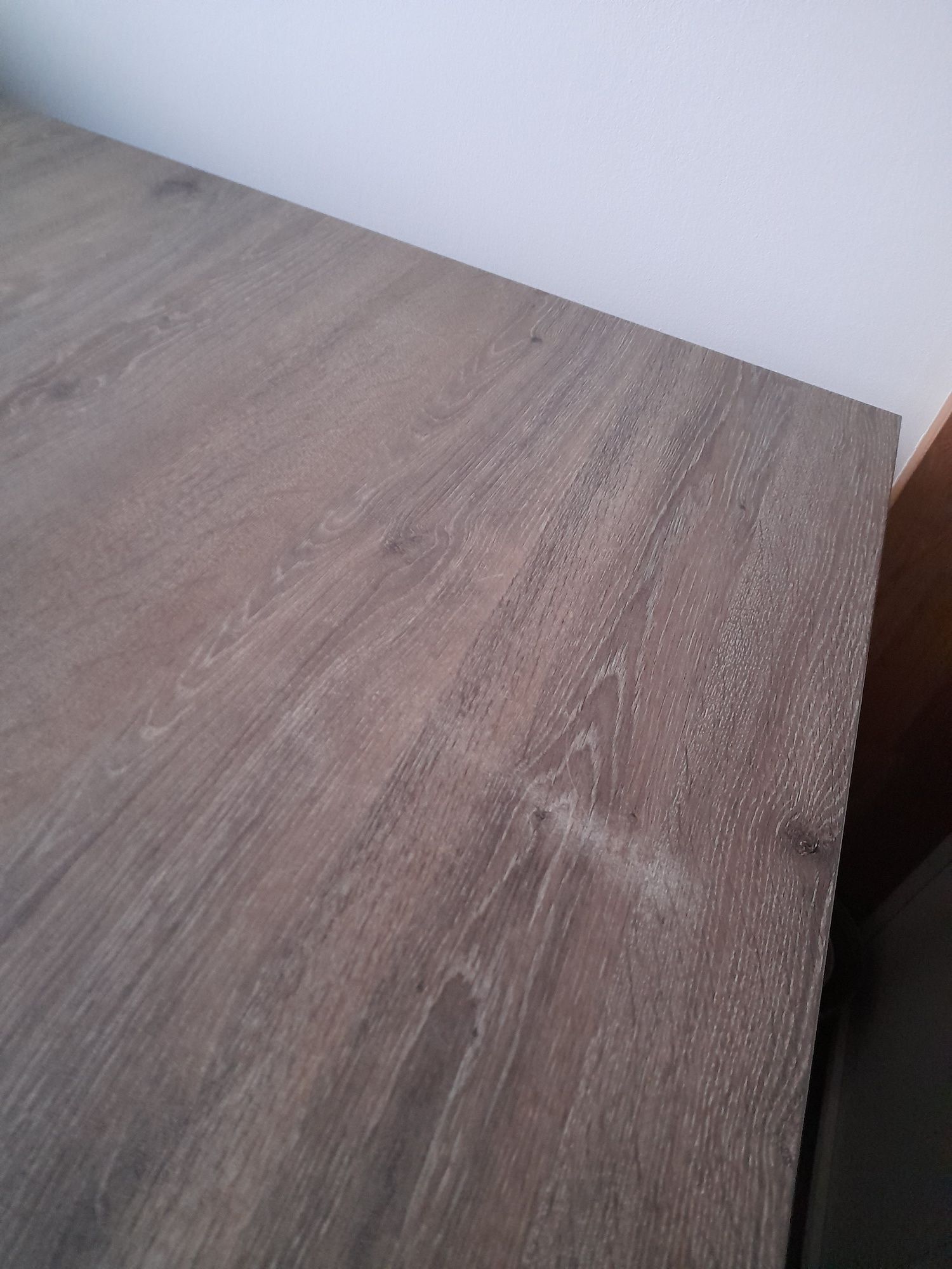 Stół jadalniany/kuchenny imitacja drewna