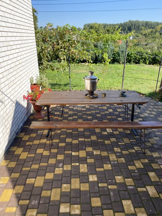 Продам стол + дві лавки