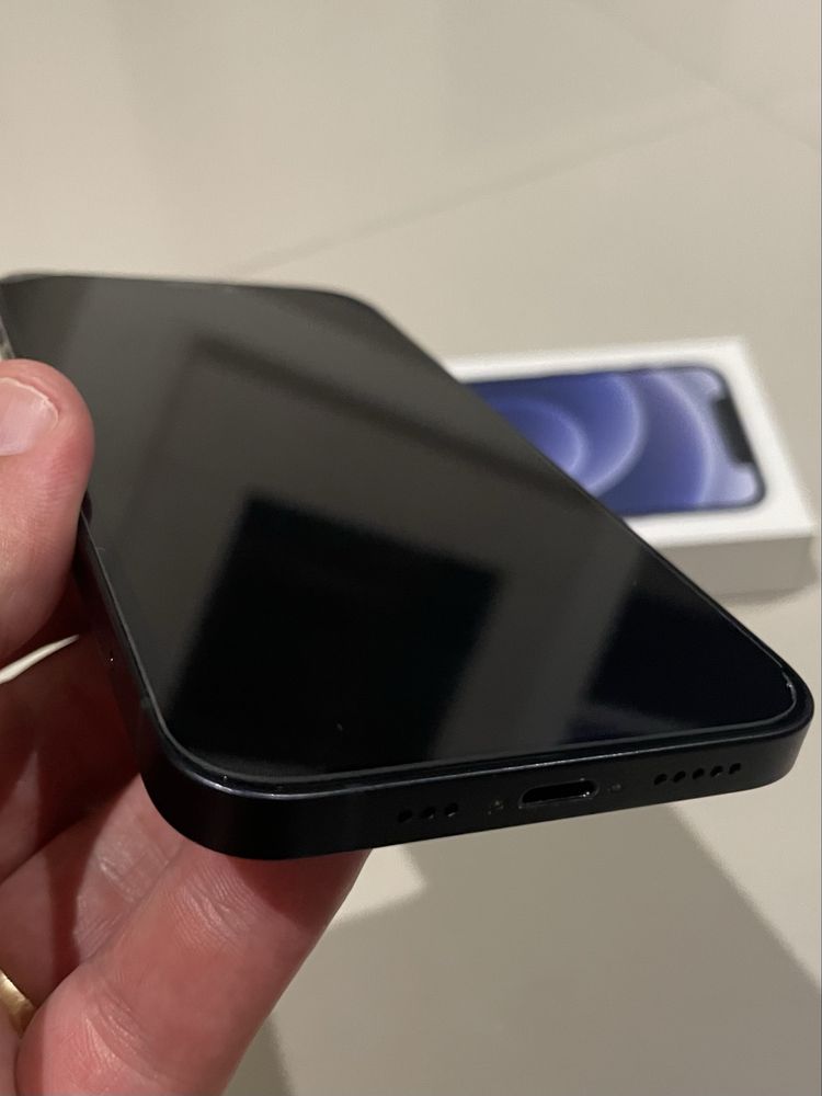 iPhone 12 64gb em bom estado