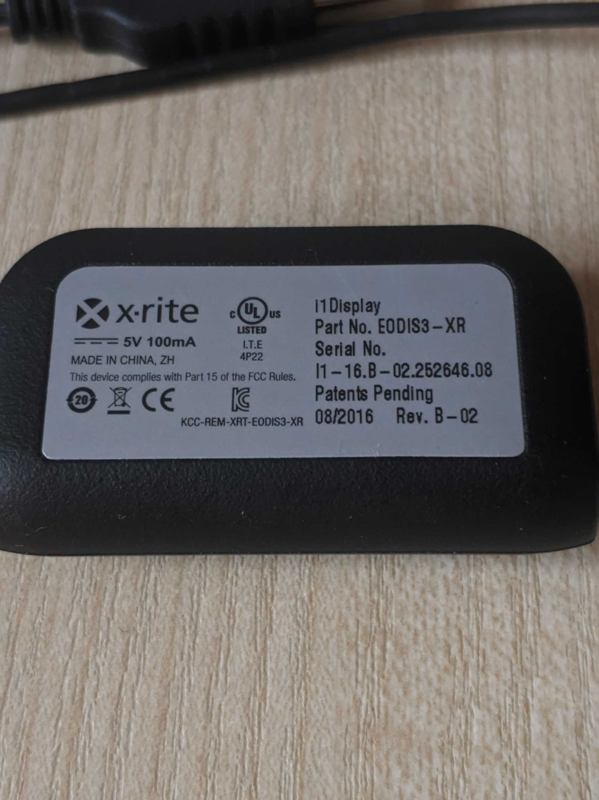 X-rite i1 Display pro, калибратор, колориметр.