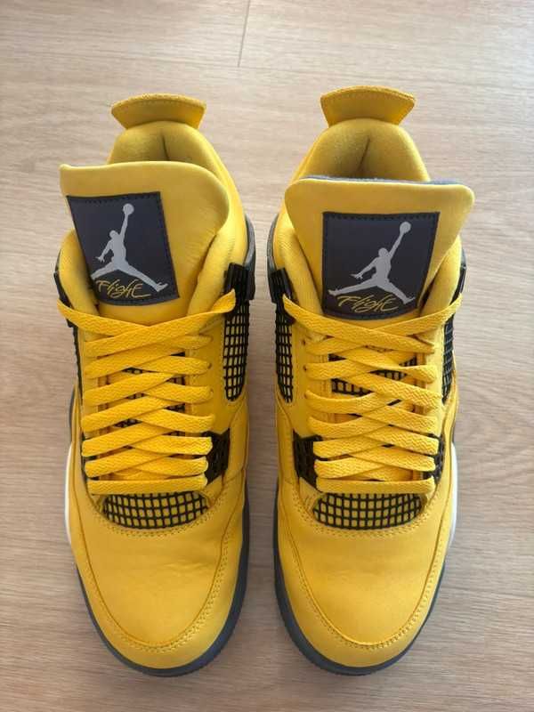Jordan 4 Retro Lightning R.44