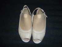 Sapato de conforto pele cor creme nº 36 para desocupar