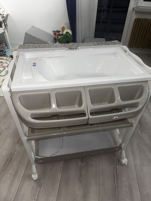 Przewijak z wanienką 2 w 1 Bebeconfort Dolphy.
