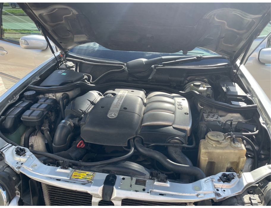 Мерседес Е-210 дизель.