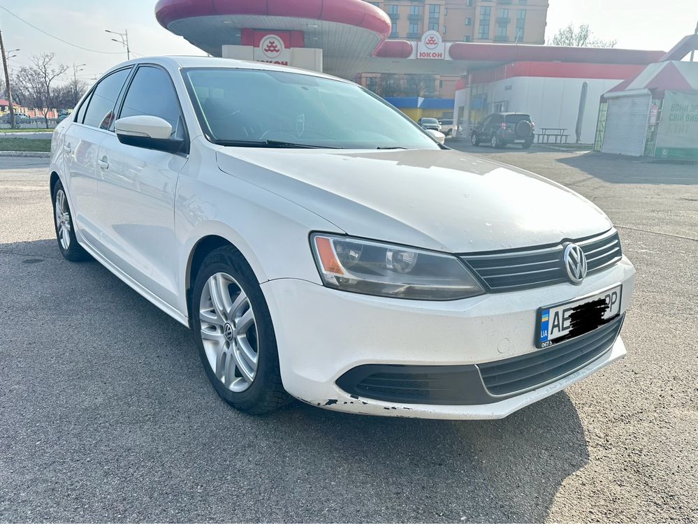 Продам автомобиль jetta 2.5!! Газ/бензин!