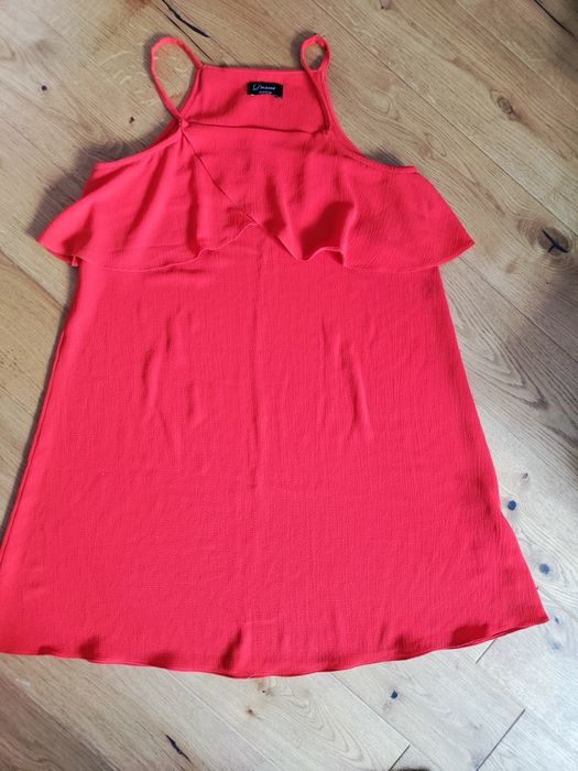 Czerwona sukienka C&A rozmiar 36