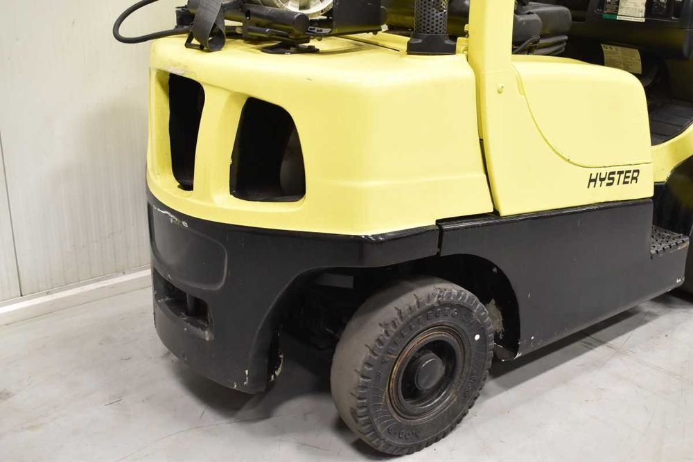 Навантажувач вилковий газовий Hyster H 2.5FT 2012