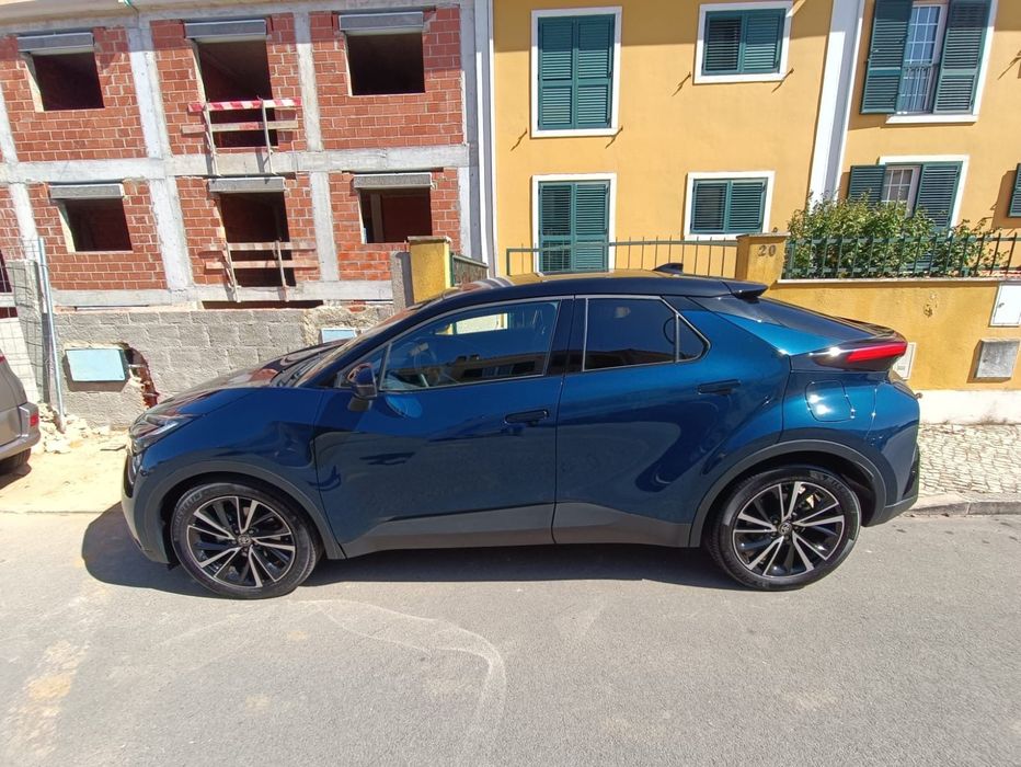 Toyota C-HR 2.0 Hybrid Lounge