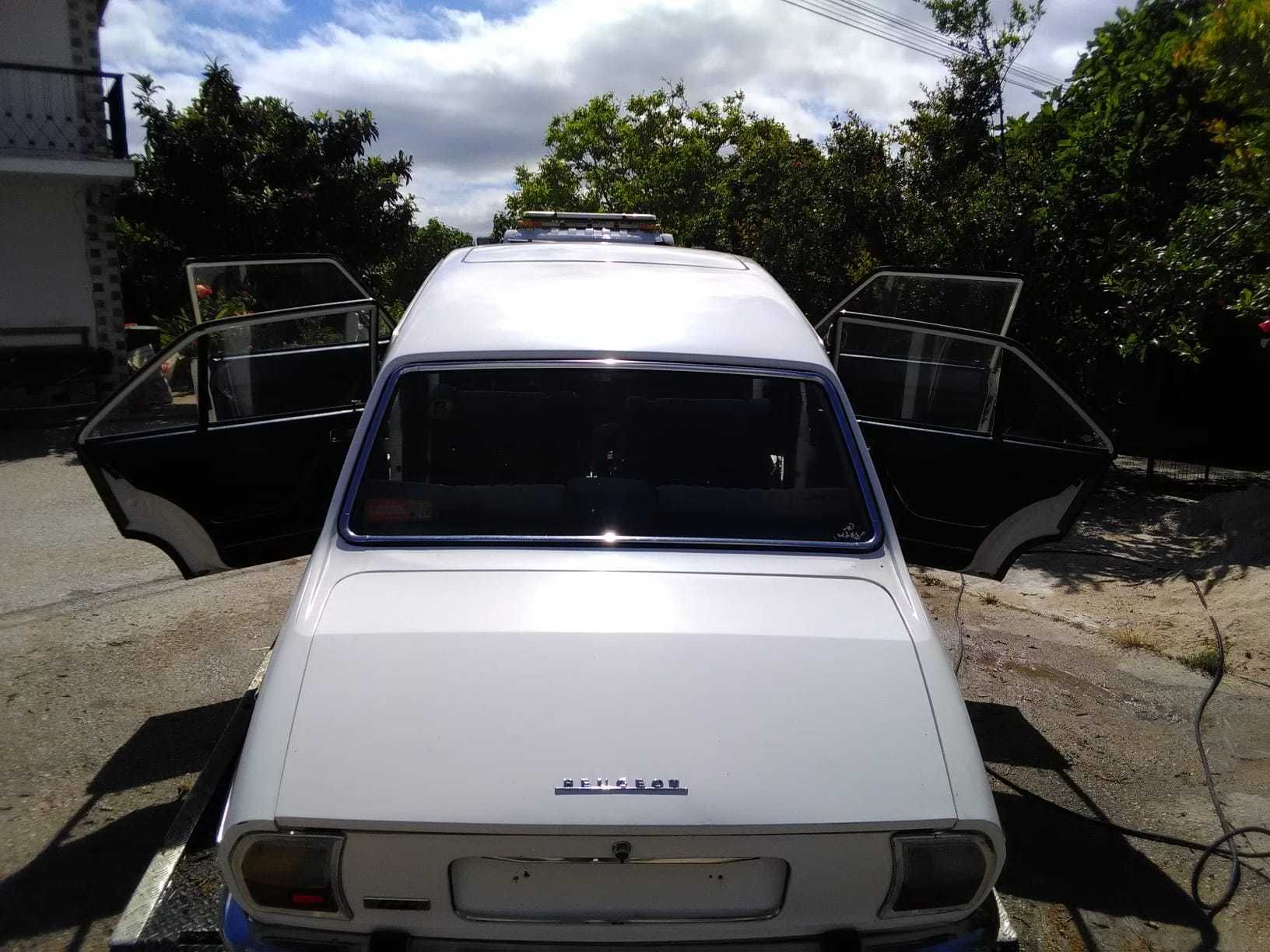 Peugeot 504 a gaolina