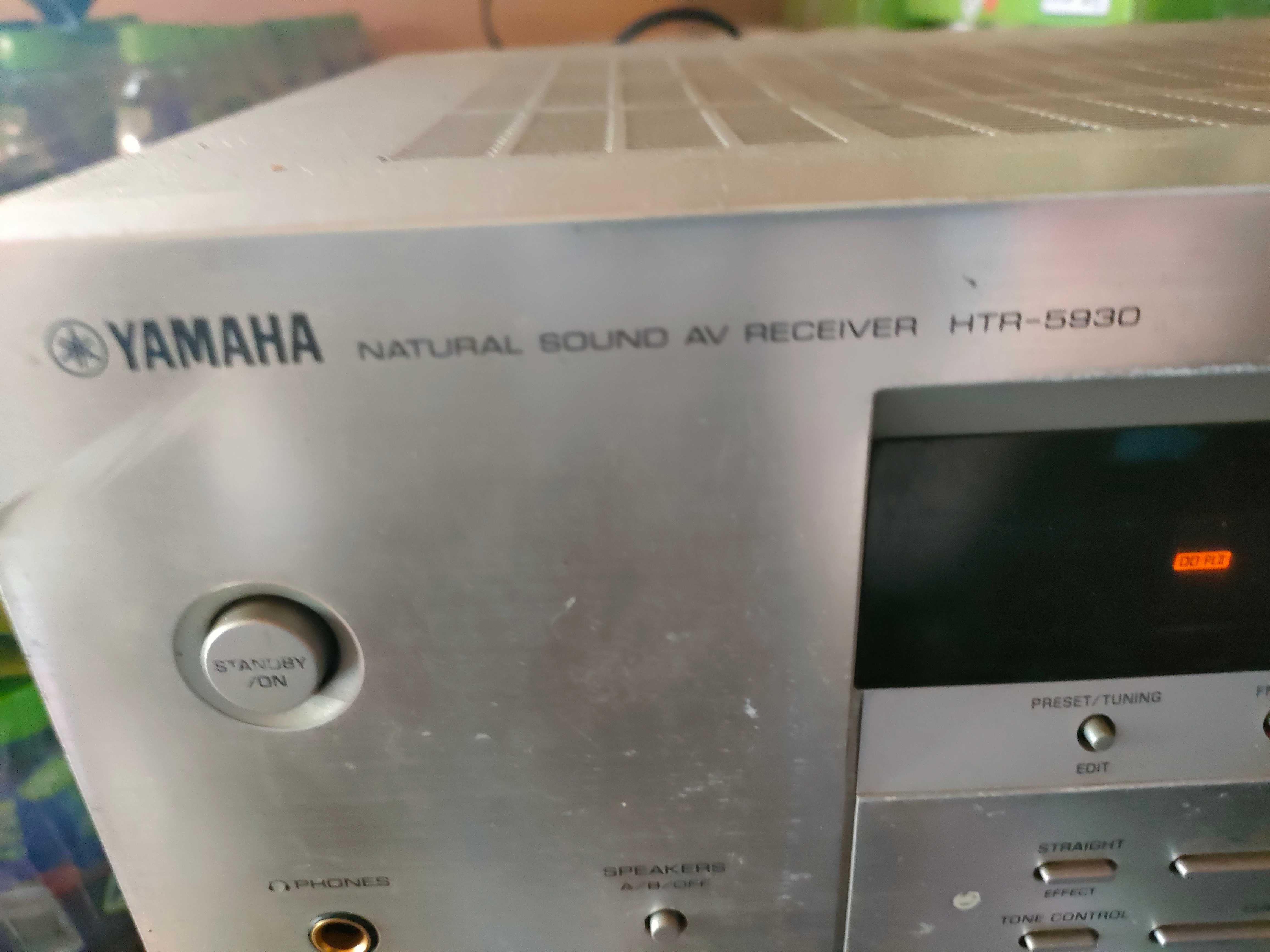 Amplituner yamaha