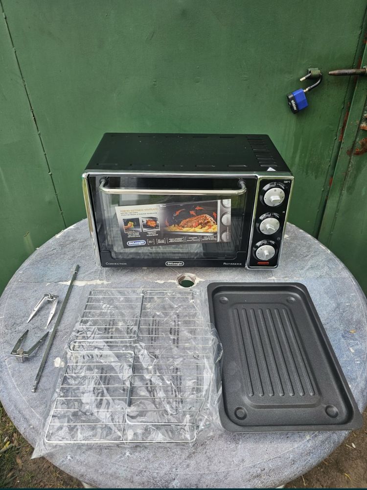 Mini piekarnik De'Longhi 20 litrów EO 20792 czarnyaQ