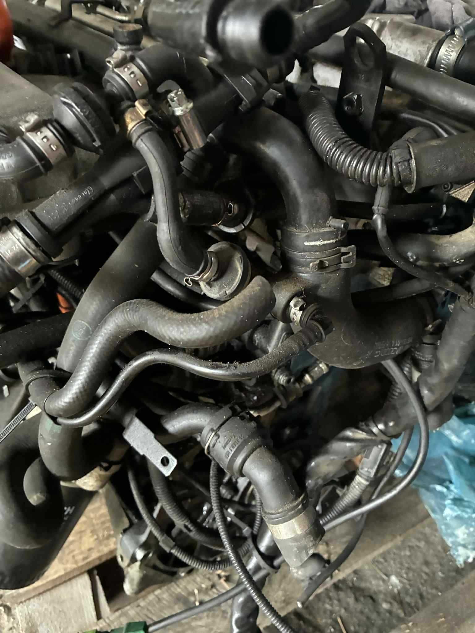 silnik kompletny z osprzętem audi a4 b6 b7 1.8t 1.8 turbo BFB