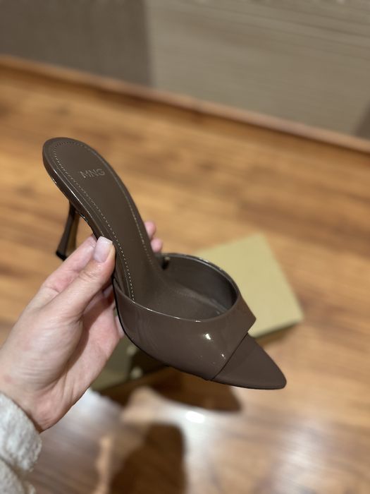 Мюлі на підборах Mango