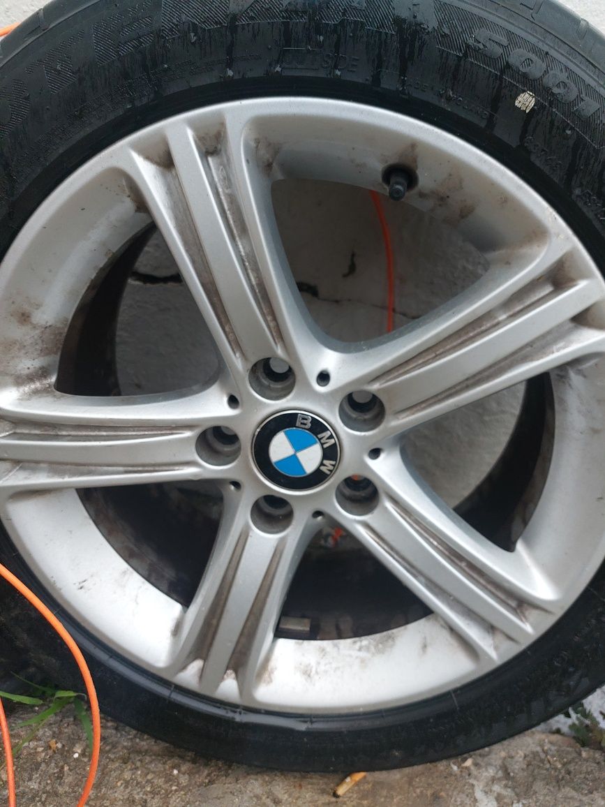 Jante original bmw 17 com pneu novo