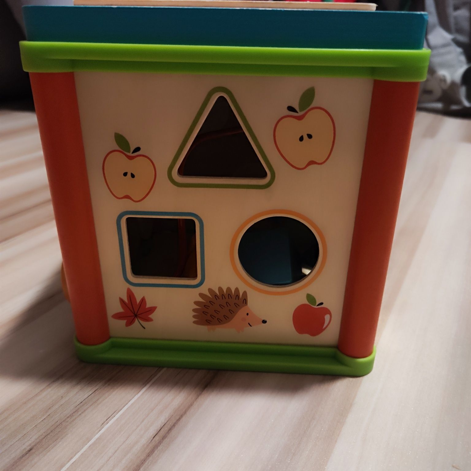 Zabawka edukacyjna Activity Cube