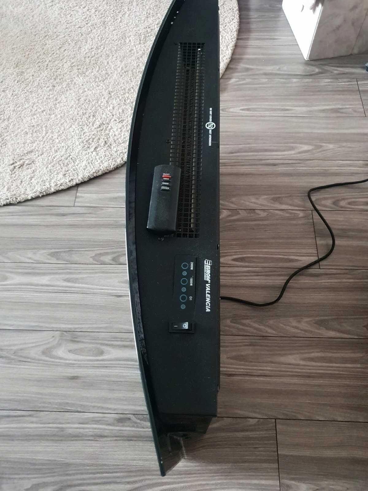 Kominek elektryczny 2 poziomy grzania 2000 W - stan super!