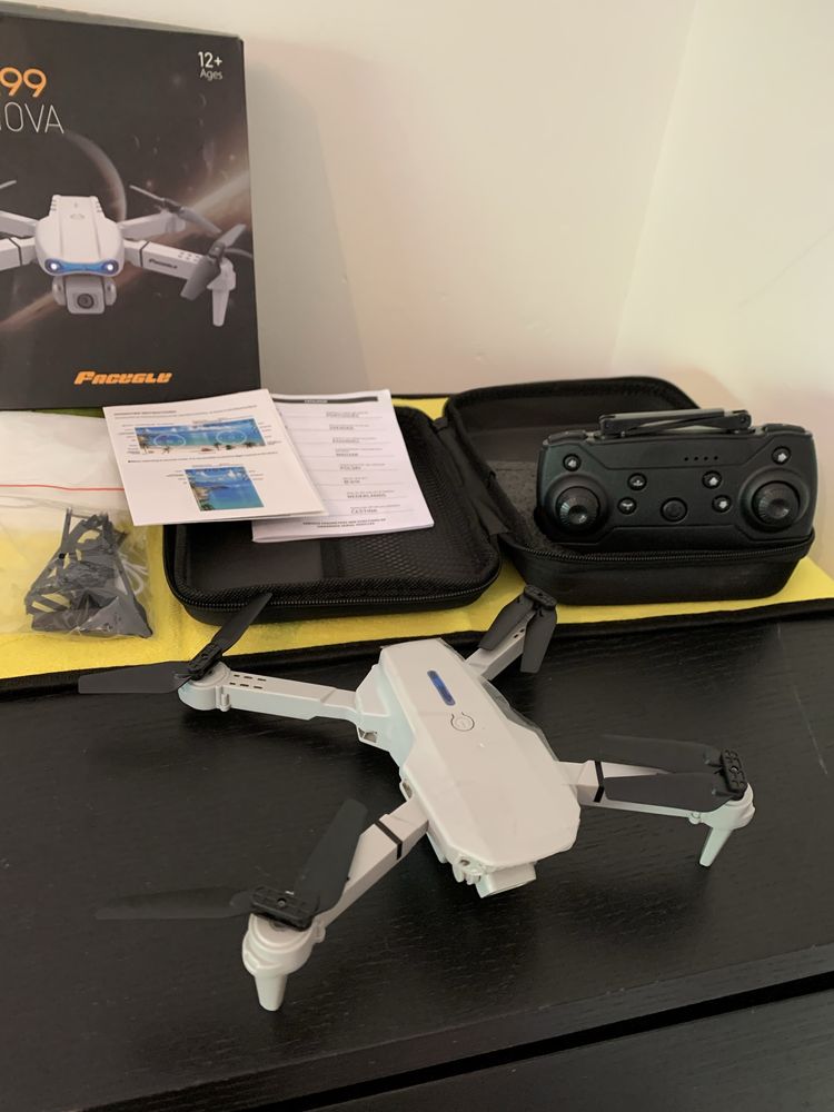 Drone E99 Pro com Câmera dupla 4K + Acessórios NOVO EM CAIXA a estrear