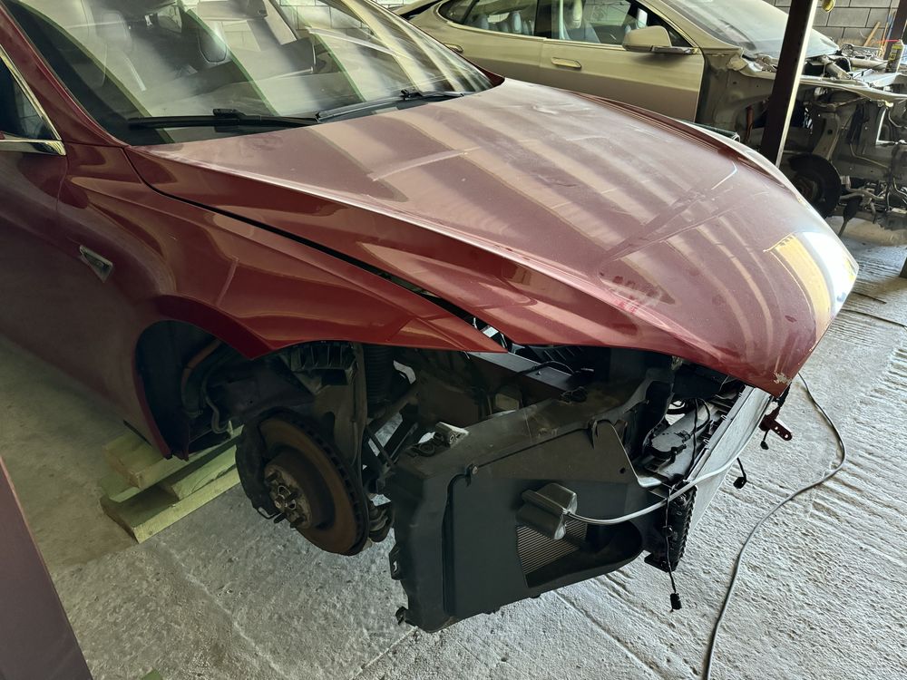 Tesla Model S MS Капот Бампер Фара Крило Радіатори комплект. РАЗБОРКА