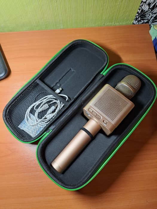 Мікрофон для караоке