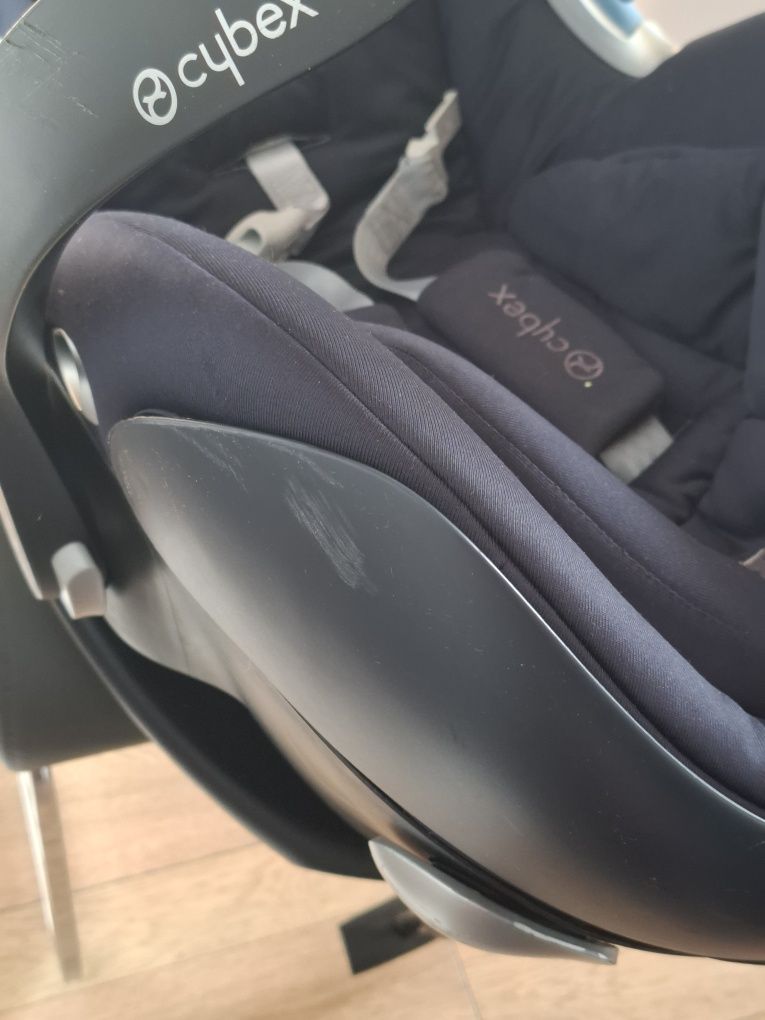 Sprzedam Fotelik Samochodowy Cybex Aton Q 0-13 kg z bazą