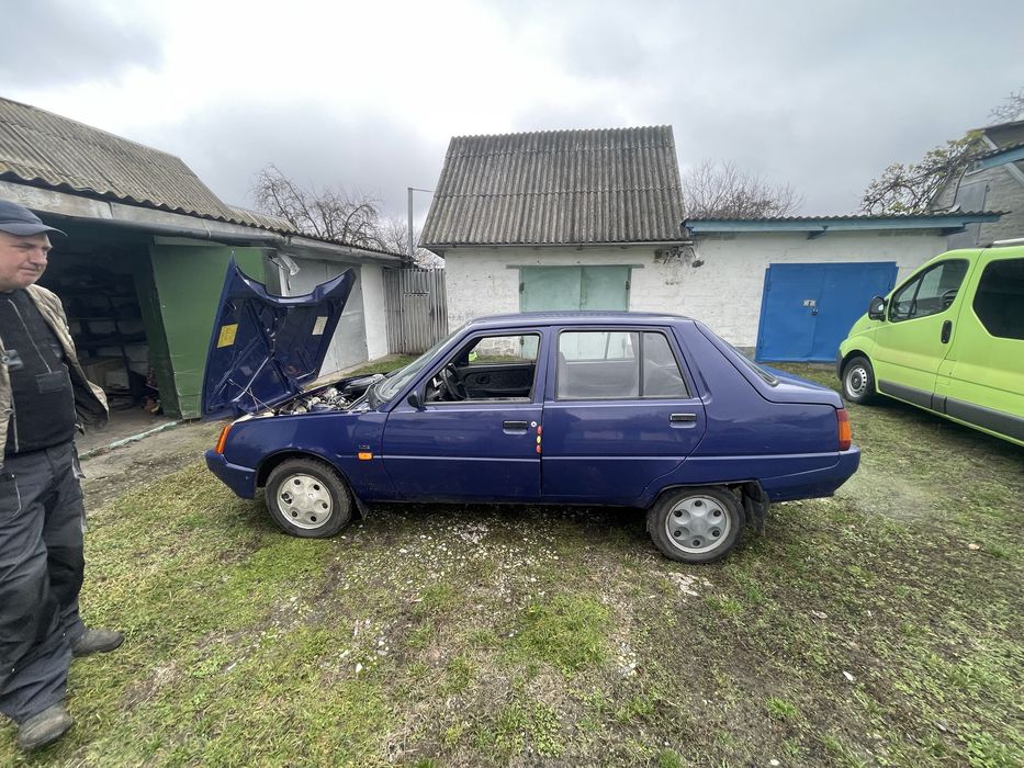 Заз Славута 2003р в рідній фарбі