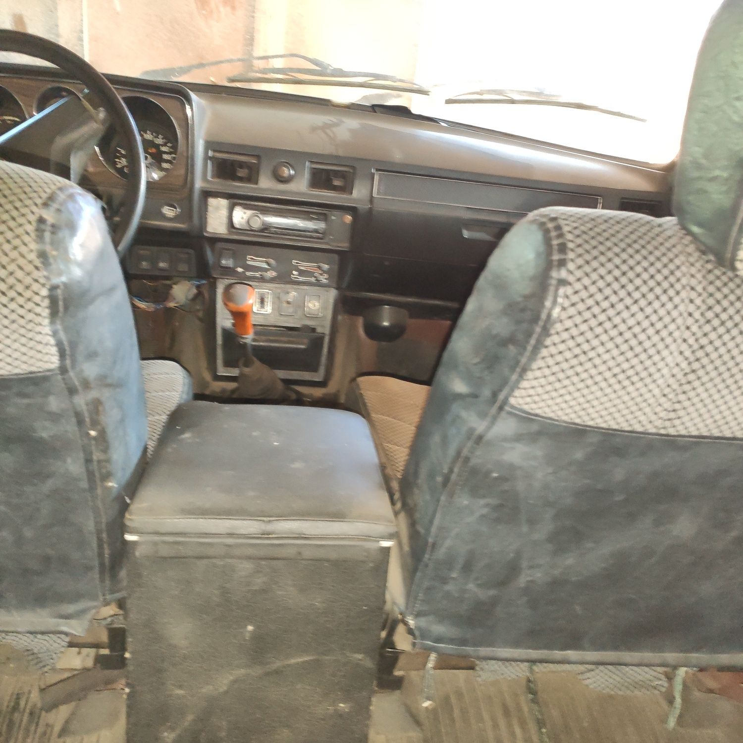 Продам Волгу 2410