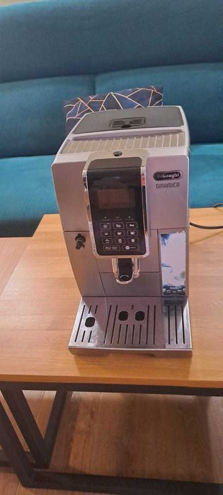 Ekspres do kawy DeLonghi Dinamica