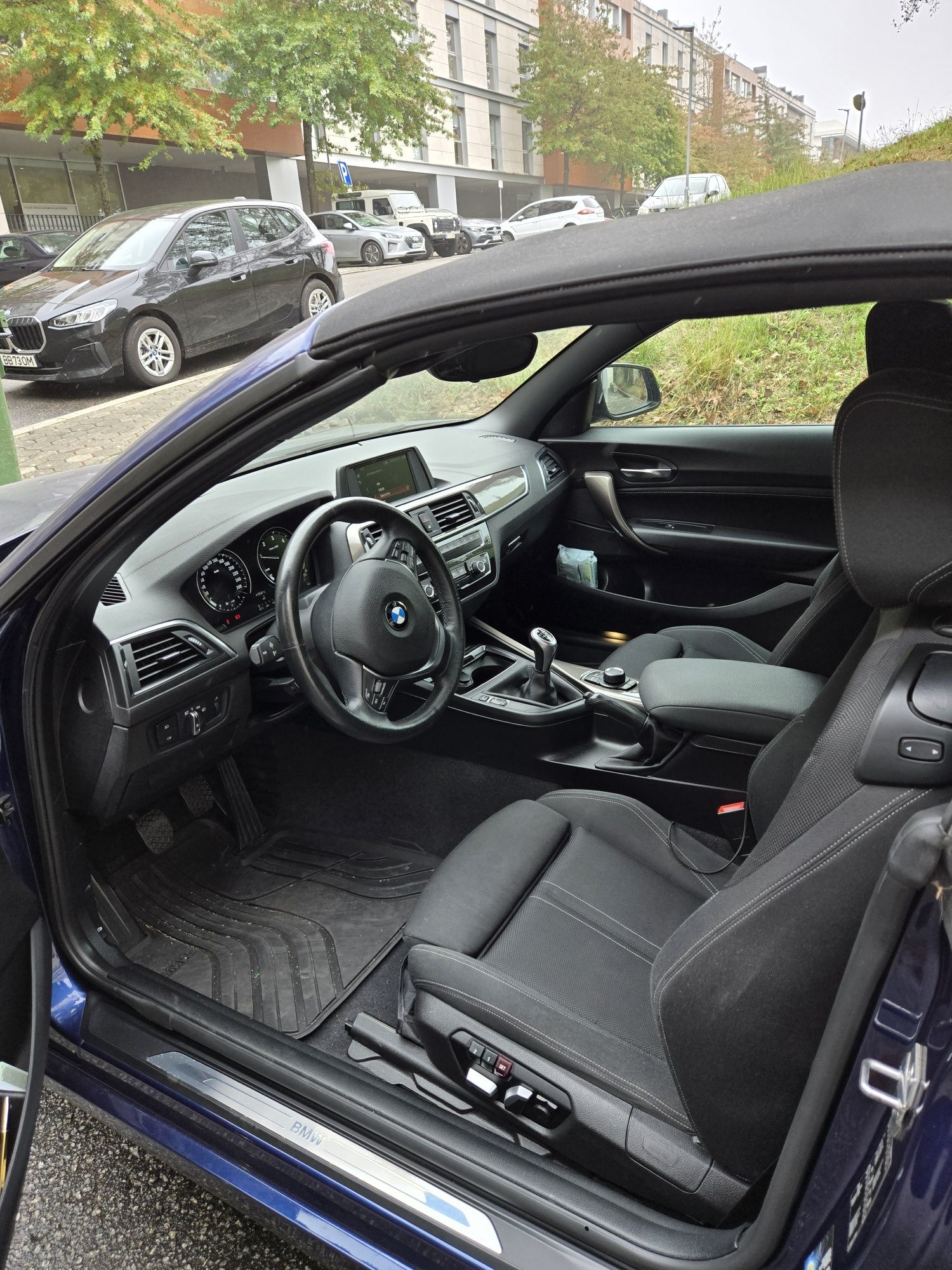 Bmw 218d cabrio. Como novo. Modelo Sport