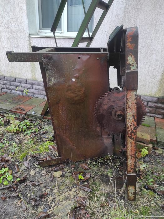 Продам станину по дереву