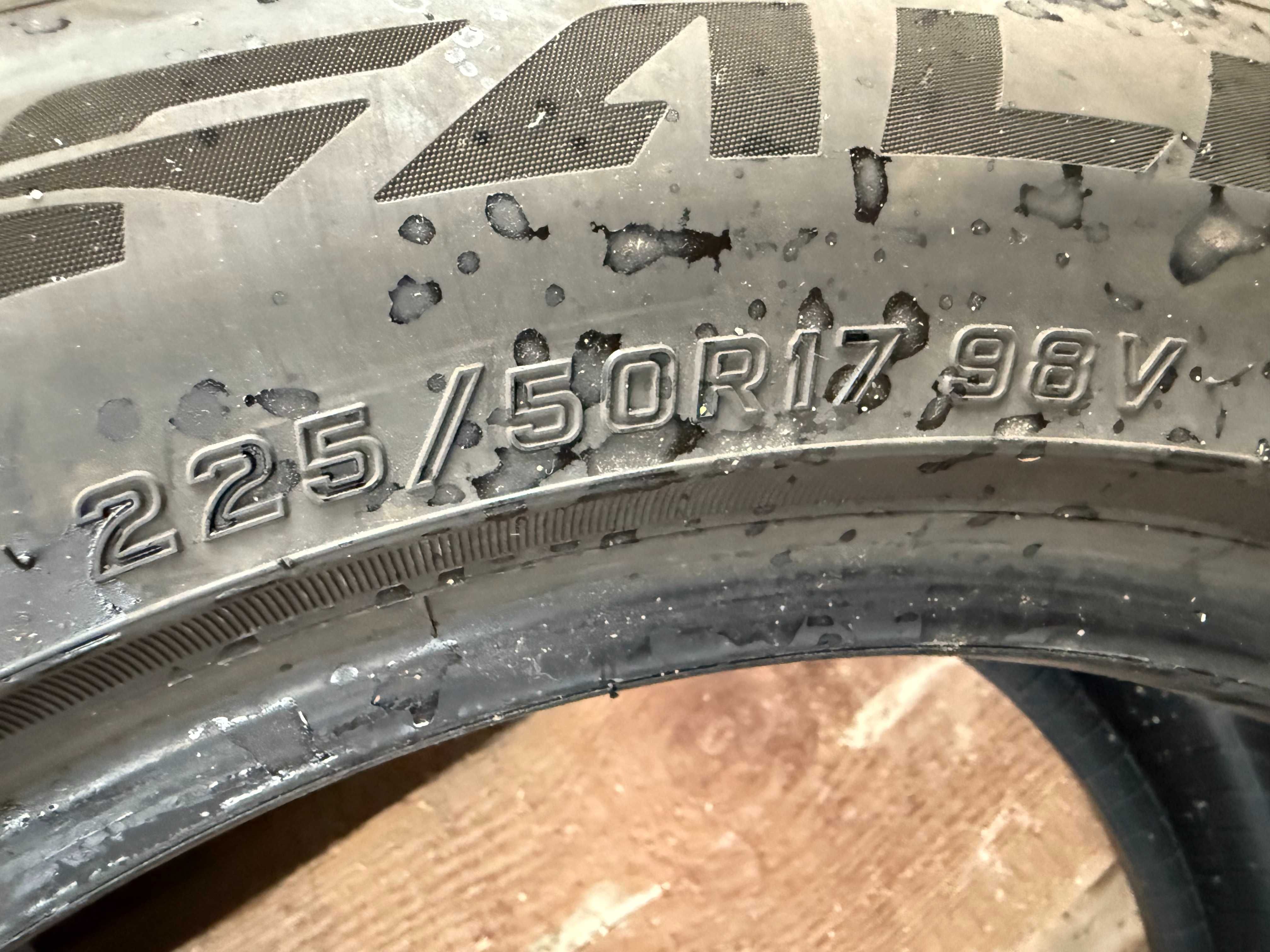 2 opony Falken Eurowinter HS02 PRO 225/50 R17 98V, 2022r.