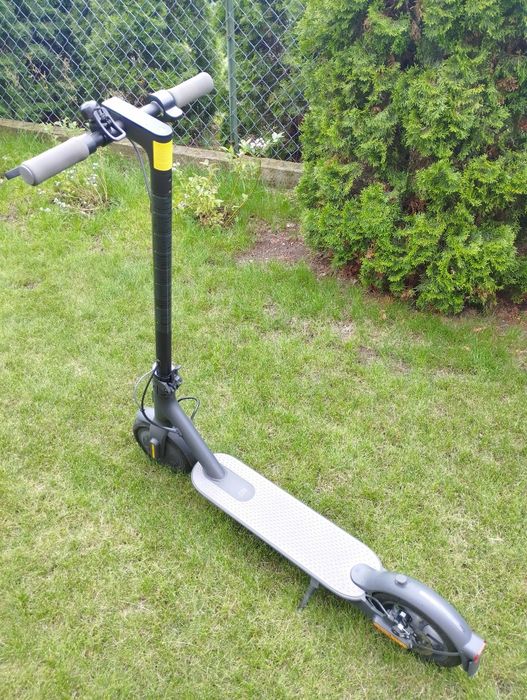 Hulajnoga Xaomi Mi Electric Scooter Essential