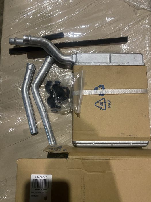 Радіатор опалювача Nissens 71770 (пічка) Ford C-max, Focus, Mazda 3