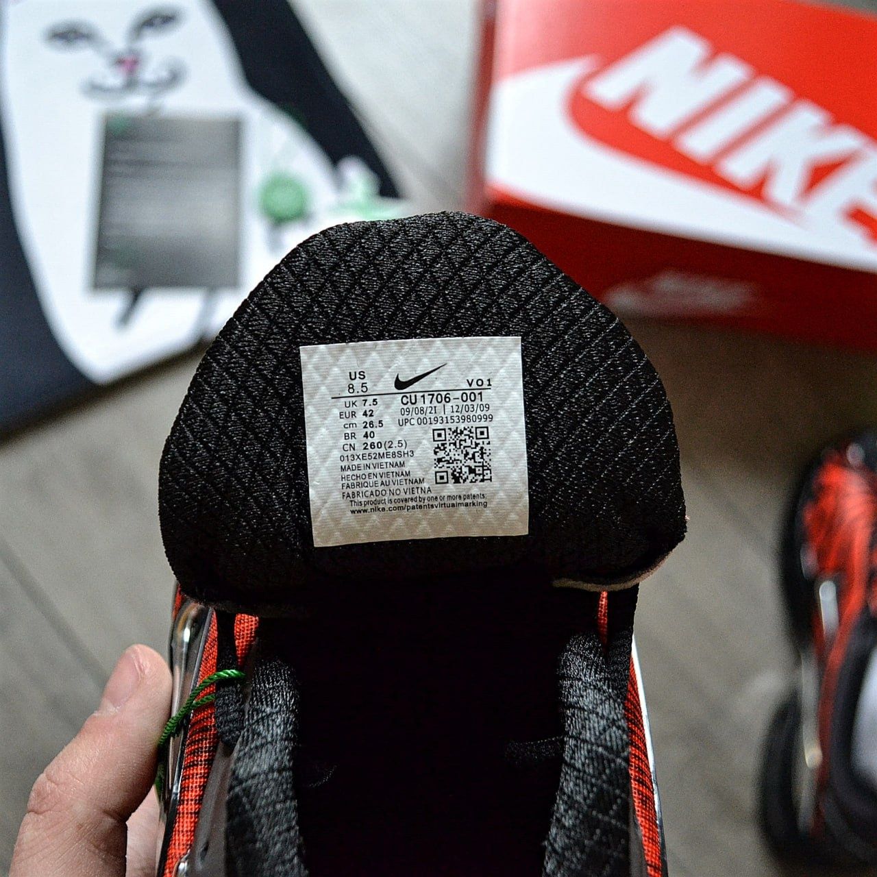 Кросівки чоловічі Skepta x Nike Air Max Tailwind 5 'Bloody Chrome' —