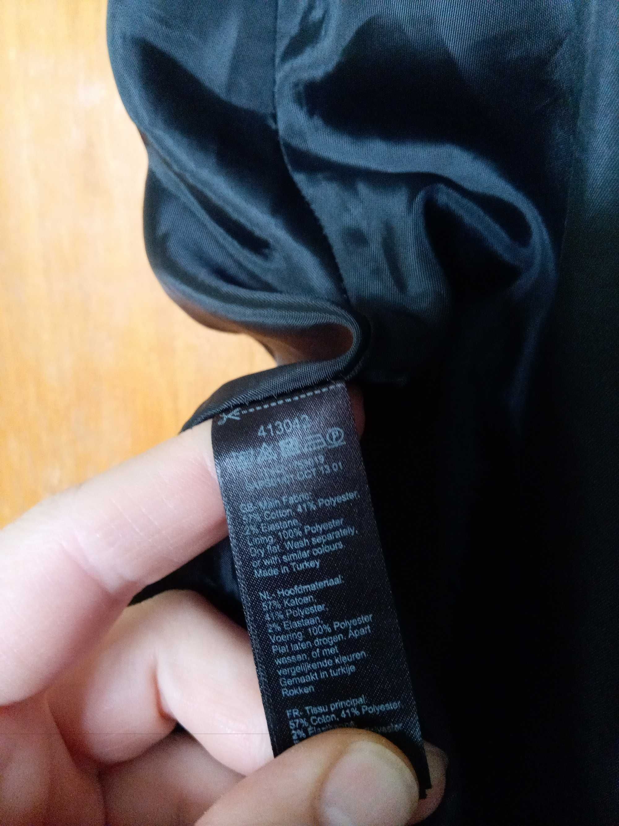 Спідниця жіноча чорна міді 48 розмір/юбка черная