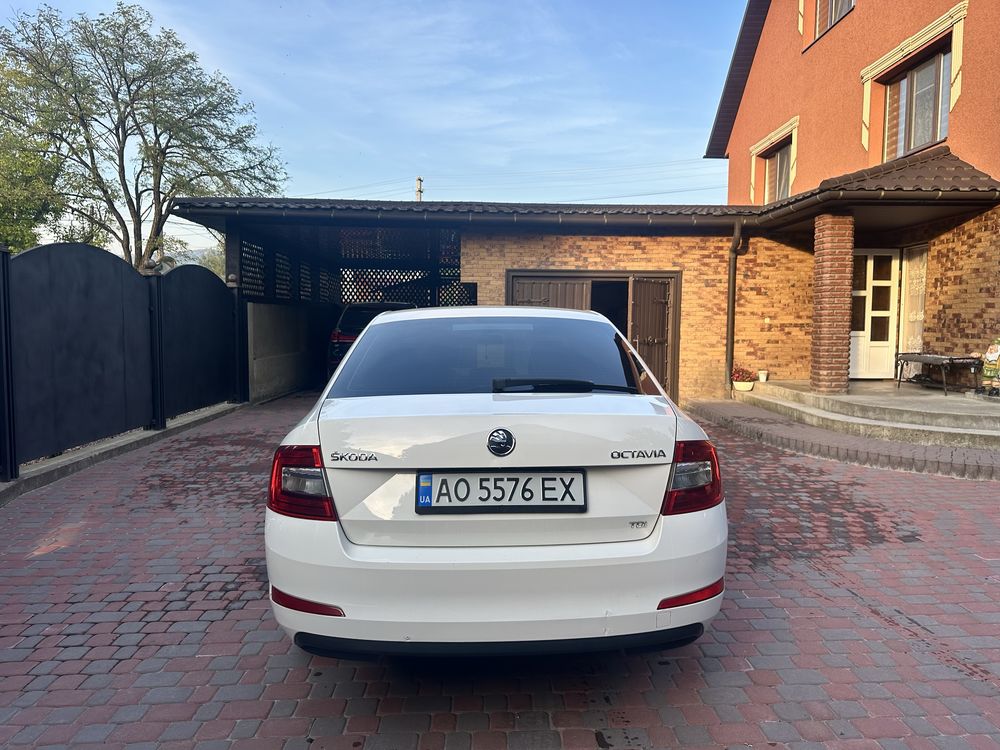 Продам Октавію А7