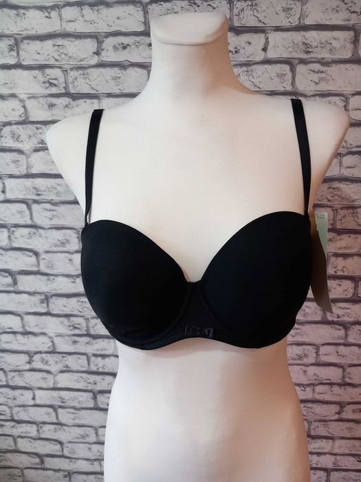 Biustonosz z odpinanymi ramiączkami Triumph Tell Me WDP rozmiar 85B