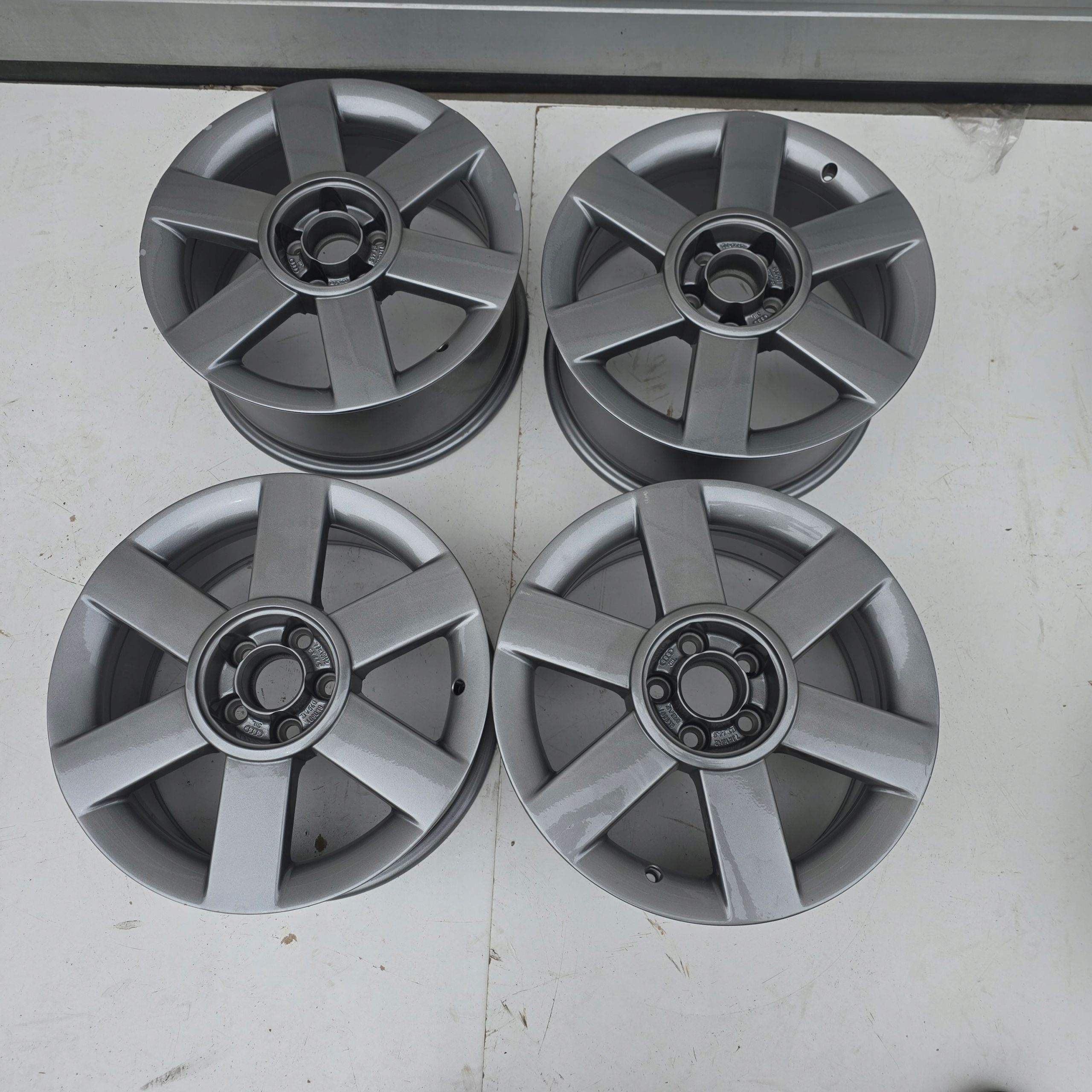 Audi A3 8L VW Golf iv 5X100 16'' 7.0J ET44.5 4X