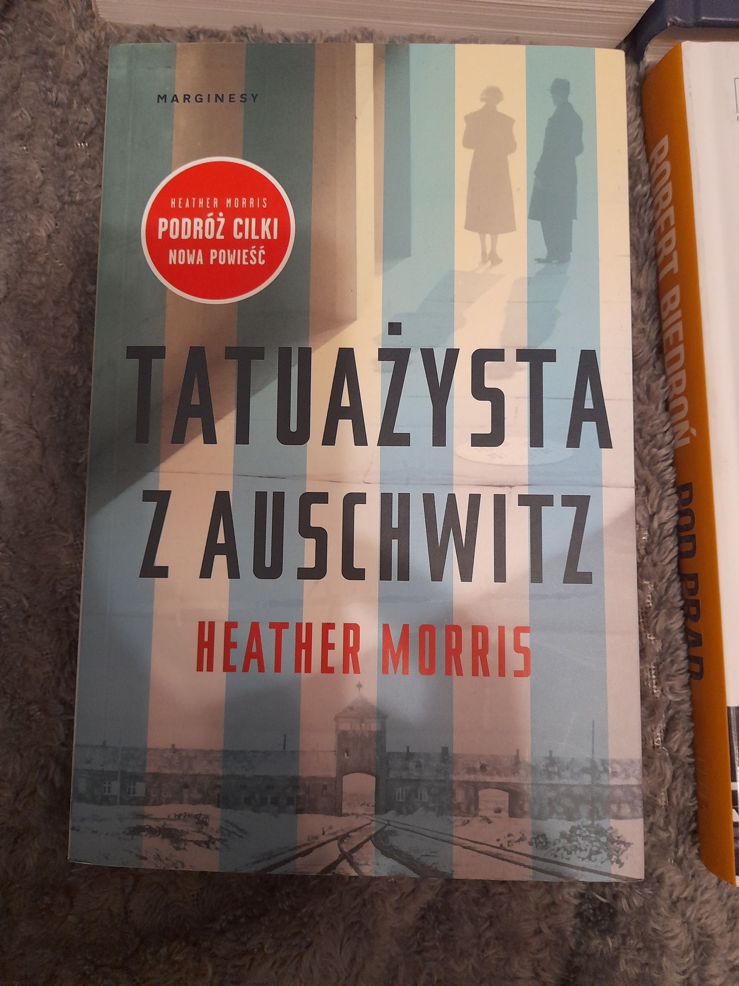 Książka Heather Morris " Tatuażysta z Auschwitz"