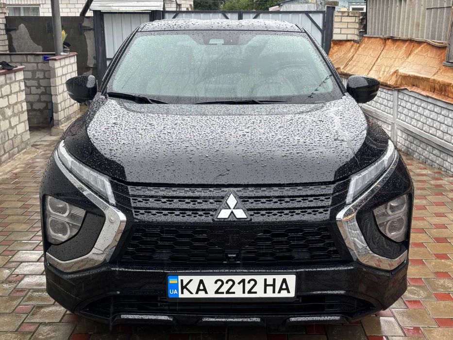 Mitsubishi Eclipse Cross 2023 SEL 1.5 (бензин) США
