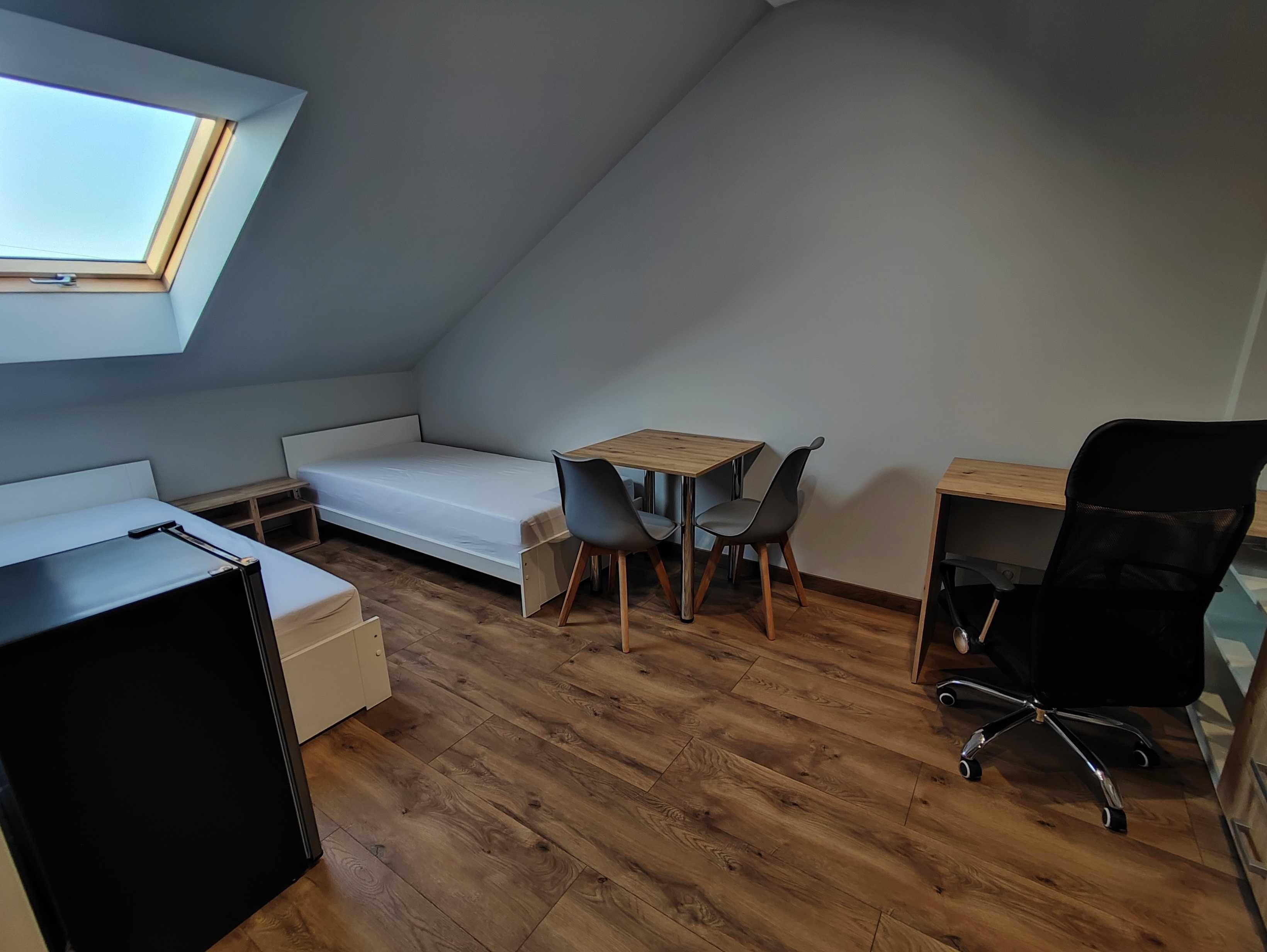 nowy, komfortowy pokój dla pary lub 1 osoby studentów - super standard