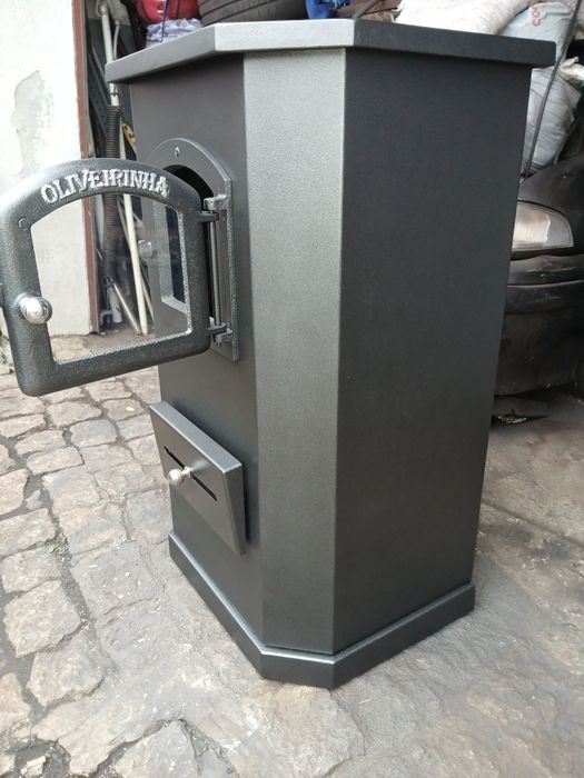 Vendo salamandra a lenha