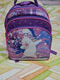 Рюкзак в школу для девочки