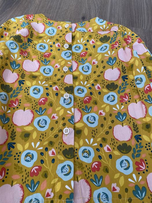 Стильна яскрава блуза