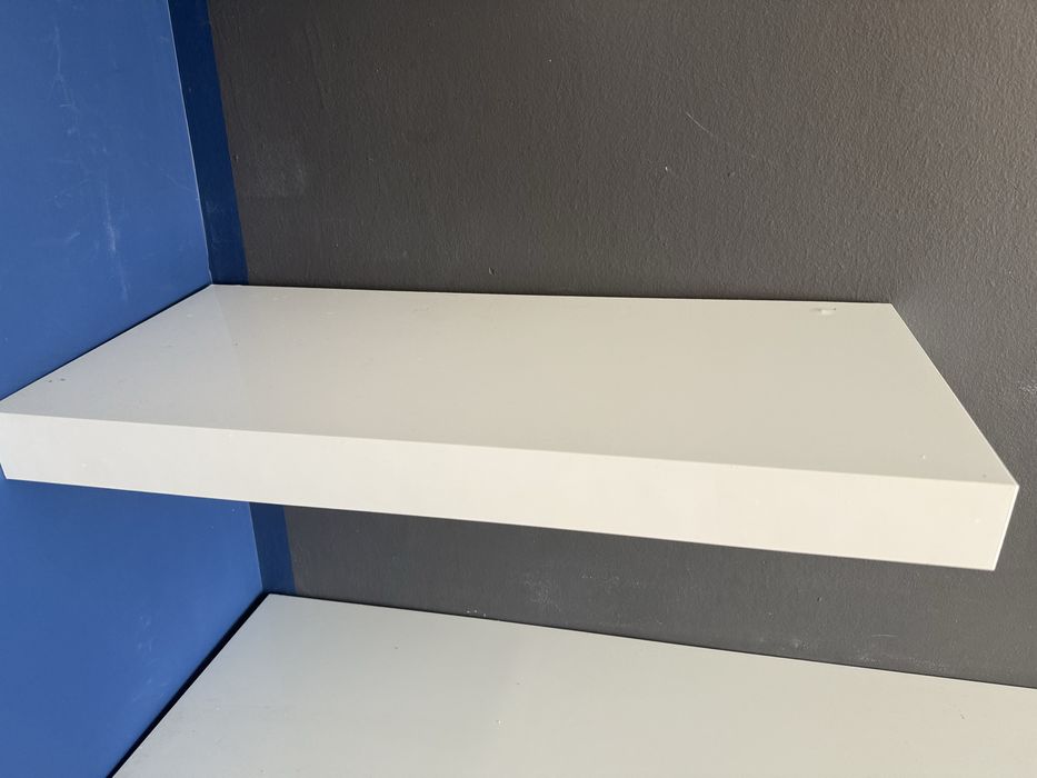 Materac 160x200 + 2 letnie kołdry +1 poduszka  + 3 półki