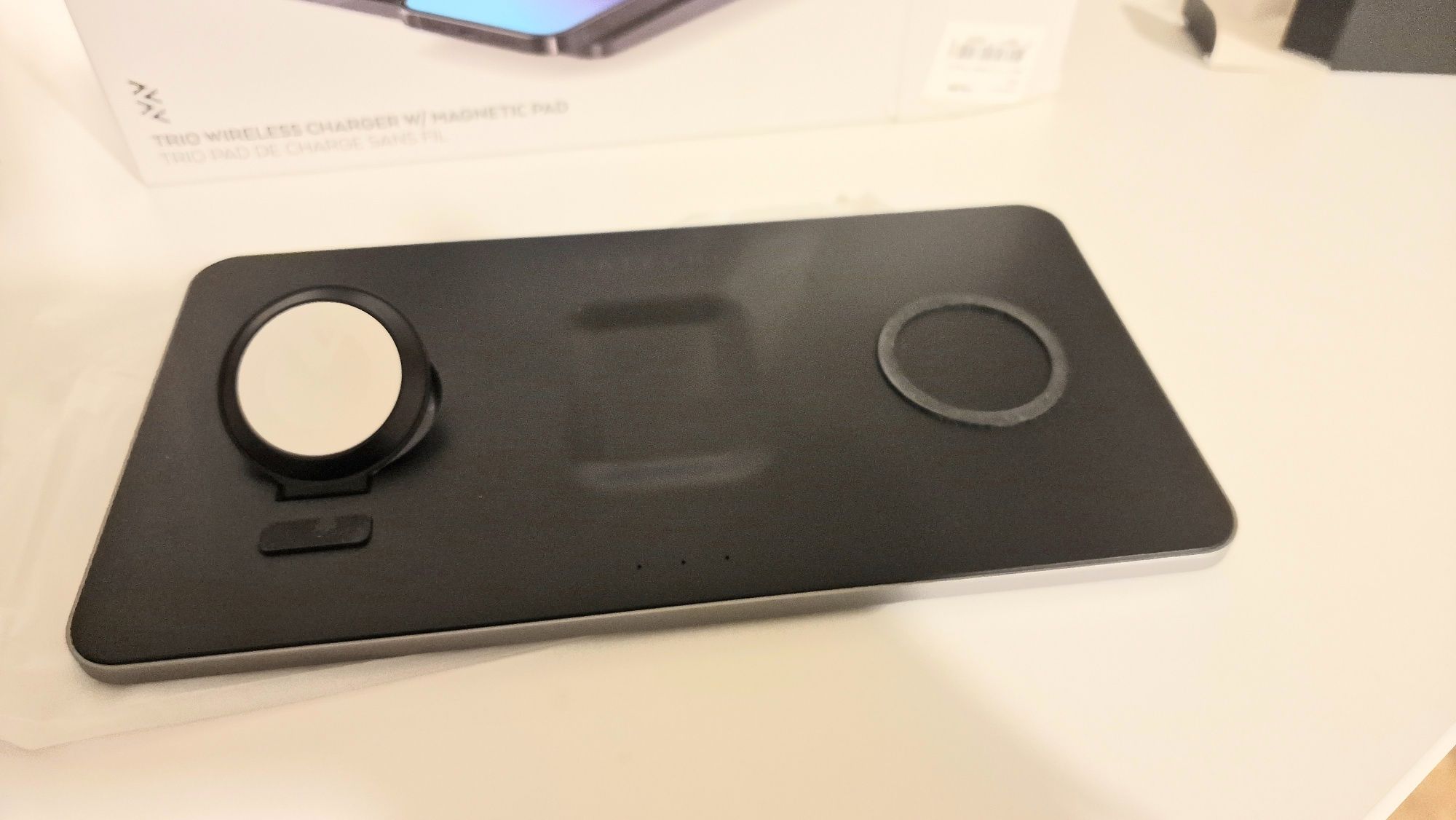 satechi trio wireless charging pad